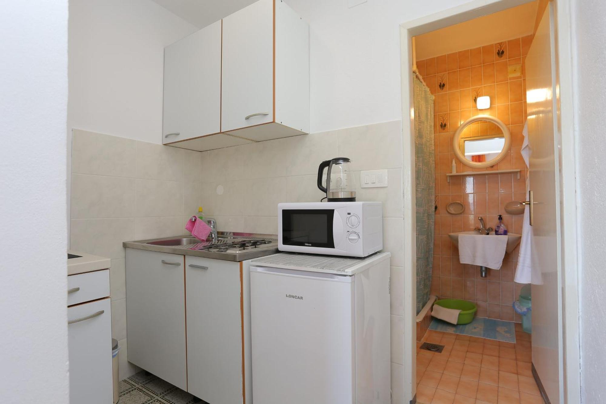 Apartments And Rooms With Parking Space Tucepi, Makarska - 5263 Luaran gambar