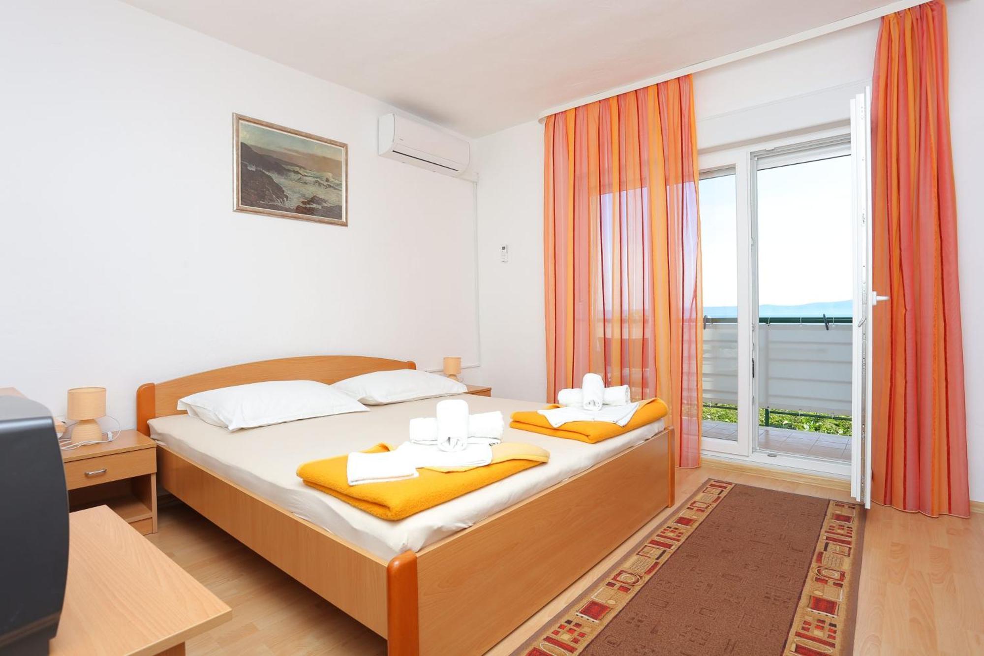 Apartments And Rooms With Parking Space Tucepi, Makarska - 5263 Luaran gambar